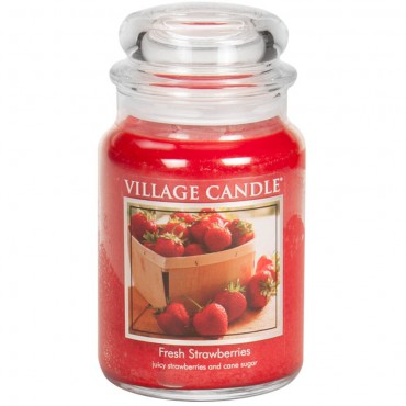 Große Frische Erdbeeren Village Kerze