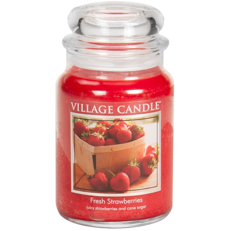 Große Frische Erdbeeren Village Kerze