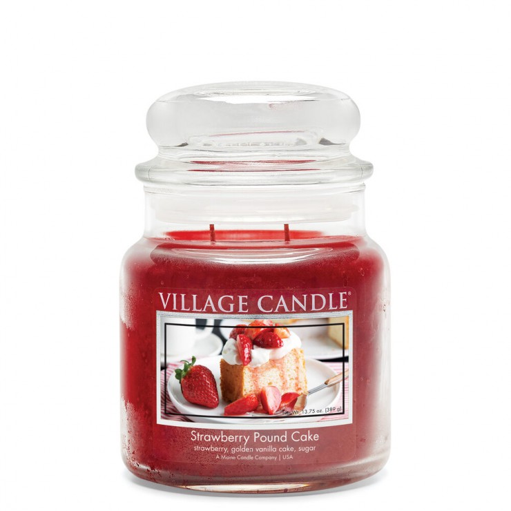 Medium Strawberry Pound Cake Village Kerze
