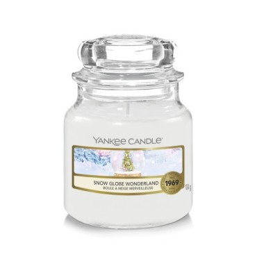Kleine Schneekugel Wonderland Kerze von Yankee Candle