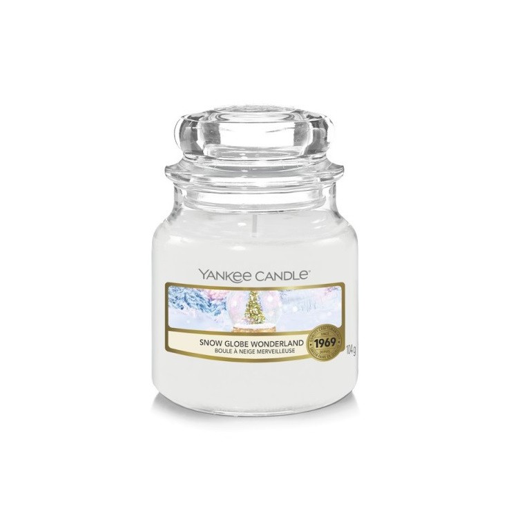 Kleine Schneekugel Wonderland Kerze von Yankee Candle