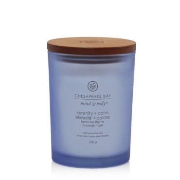 Średnia świeca Serenity & Calm (Lavender Thyme) Chesapeake Bay Candle