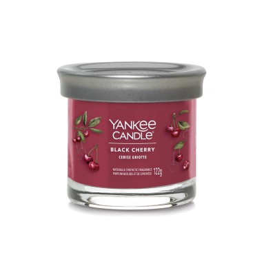 Mały tumbler Signature Black Cherry Yankee Candle