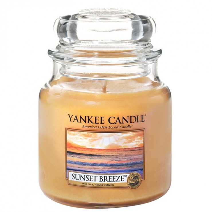 Medium Sunset Breeze Yankee Kerze
