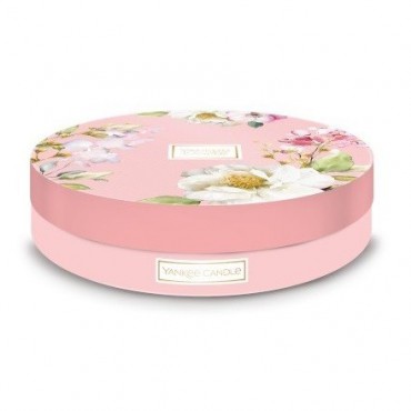 Garden Hideaway Set mit 18 duftenden Teelichtern + Yankee Candle Halter