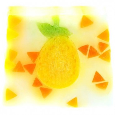TROPIC LIKE IT'S HOT Glycerinseife mit Grapefruit und Kokosnuss von Bomb Cosmetics