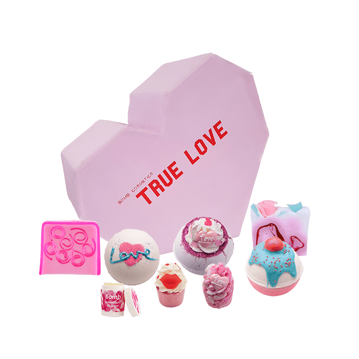 True Love Bomb Cosmetics Kosmetikset