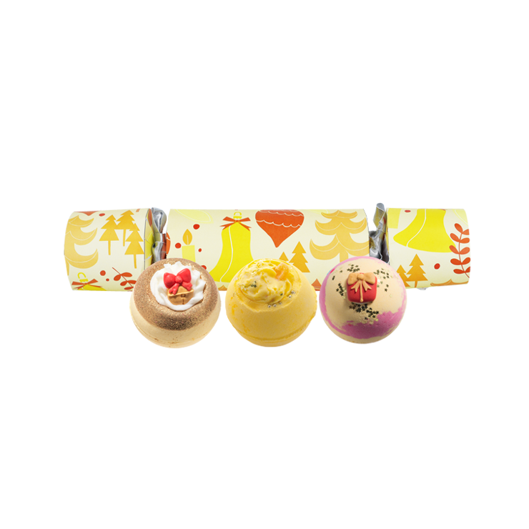 Baby It`s Gold Outside Bomb Cosmetics Bonbon-Geschenk-Set Baby It`s Gold Outside Bomb Cosmetics Bonbon-Geschenk-Set